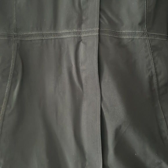 EUC Lululemon running jacket - Picture 6 of 15